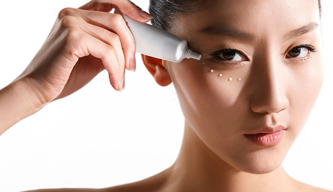 apply eye cream